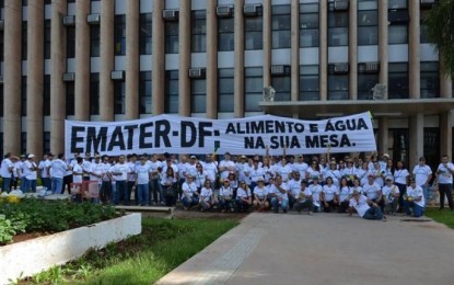 Trabalhadores da Emater param por 24 horas para pressionar negociação