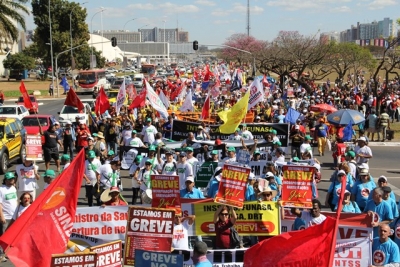 Negociação coletiva para setor público é aprovada no Congresso