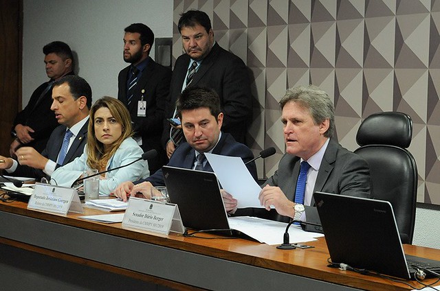 Aprovada em comissão sem alarde, MP de Bolsonaro promove “nova reforma trabalhista”